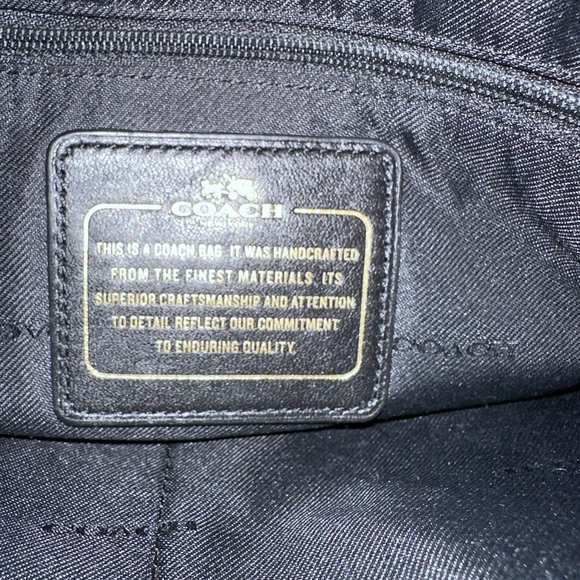 Coach Stud Hobo shoulder Bag - Picture 3 of 3